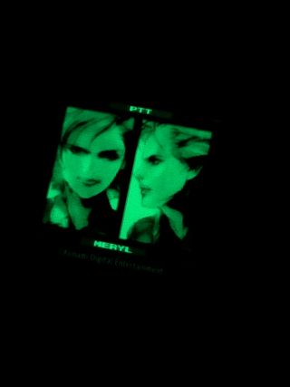 Metal Gear Solid Pin fosforescente Oficial Meryl