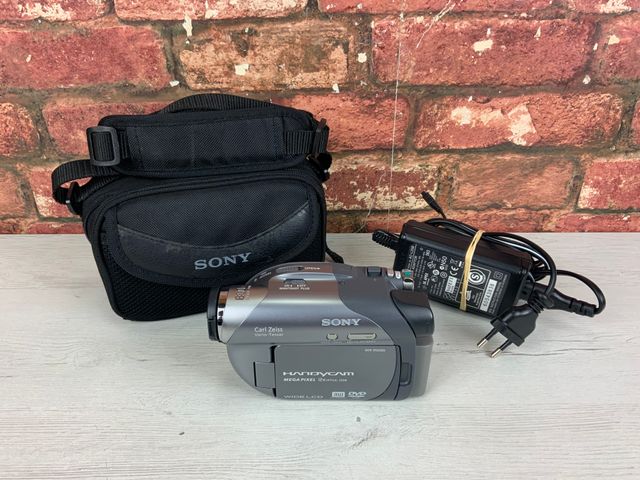 Videocámara Sony Handycam DCR-DVD205E Mini-DVD