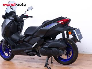 YAMAHA X-MAX 125