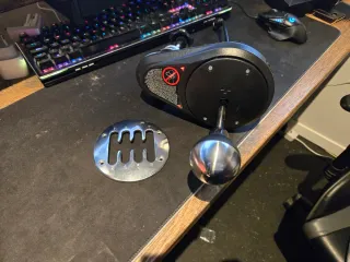 Volante simulador con pedales y cambio