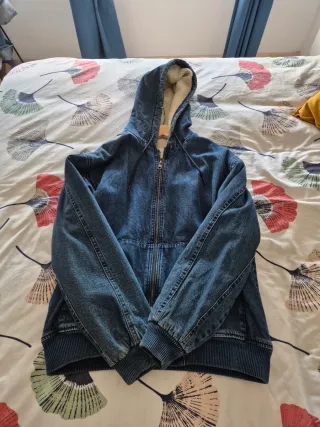 Cazadora vaquera Pull&Bear forrada