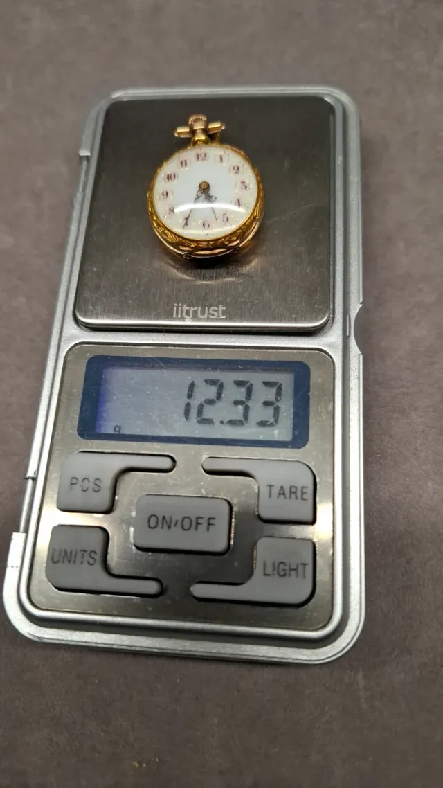 Reloj de oro y diamantes para señora