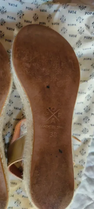 Sandalias Popa doradas esparto