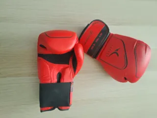 KIT BOXEO. ADIDAS 14 Y DOMYOS 8. MANOPLAS ENTRENO