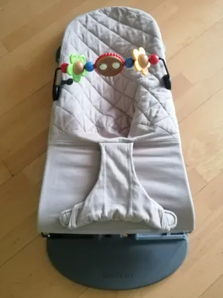 Hamaca Bebé BabyBjörn y funda  para transportarla