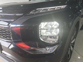 Mitsubishi Outlander PHEV Kaiteki+ 4WD