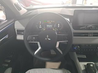 Mitsubishi Outlander PHEV Kaiteki+ 4WD