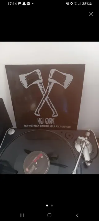 Disco Vinilo N.G. Borreroak Baditu Milaka Aurpegi