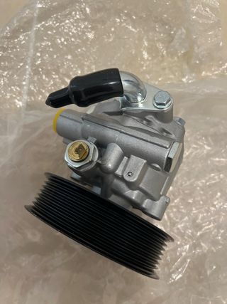 Bomba Dirección Asistida Mitsubishi  MR418566-C