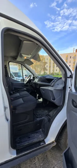 2 Furgoneta de 10 metros cubicos