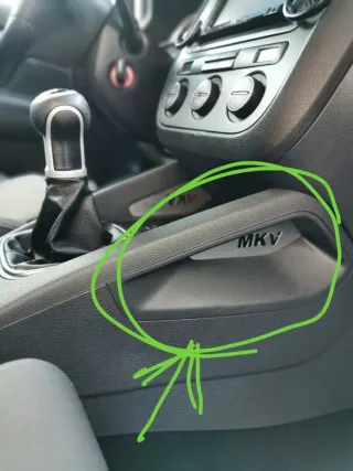 Inserto consola Golf V carbono puro