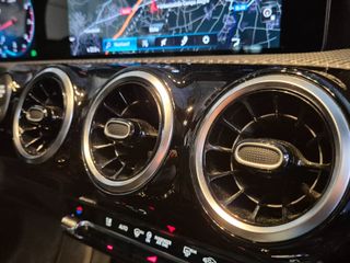 Mercedes-Benz CLA CLA 180