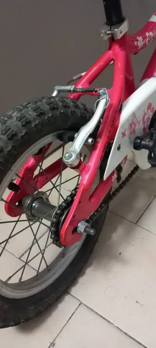 Bicicleta infantil rosa QUER