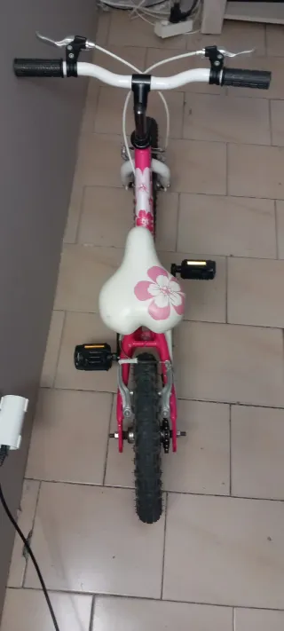 Bicicleta infantil rosa QUER