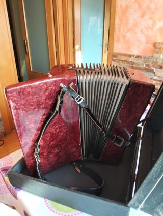 Acordeón Ruso Vintage Zarya 80 Piano