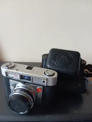 Cámara Werlisa color plata y negra