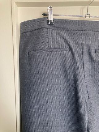 Pantalón de pinzas azul grisáceo