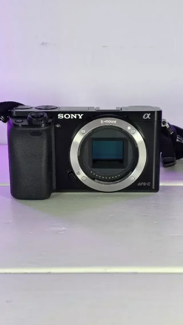 Sony a6000
