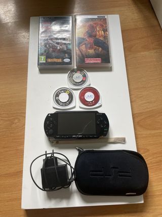 Consola Sony PSP Negra + Juegos y Accesorios