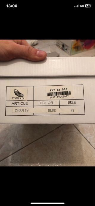 Cuñas de mujer azul y blanco