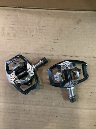 Pedales Shimano XT M8020