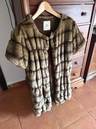 Abrigo piel sintética Zara Talla Única