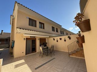 Casa adosada en venta en Alcoy/Alcoi