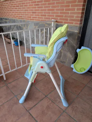 Trona reclinable para comer y dormir