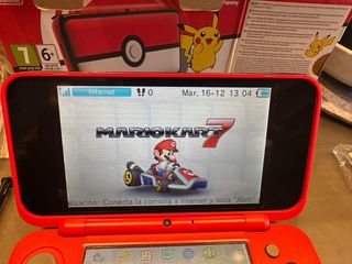 Nintendo 2DS XL Edición Poké Ball Roja