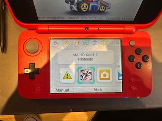 Nintendo 2DS XL Edición Poké Ball Roja