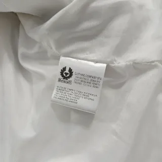 Belstaff L chaqueta blanca acolchada cuello pelo