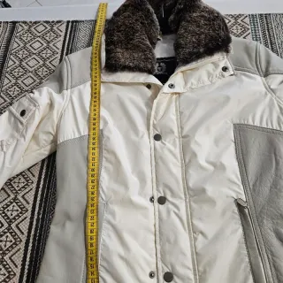 Belstaff L chaqueta blanca acolchada cuello pelo