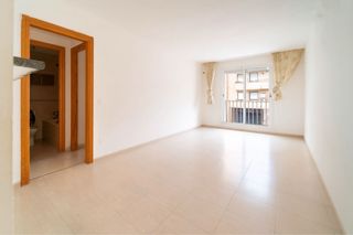 Piso de dos habitación, un baño, parking en Palma