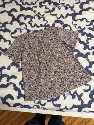 Blusa floral vaporosa talla L