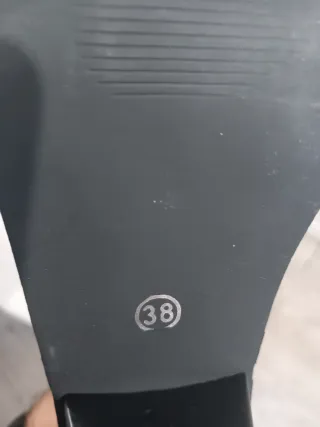 Botas vaqueras beige con bordado