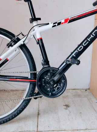 Bicicleta Rockrider 5.1 de 26 talla S