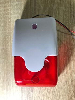 Sirena Alarma con Luz Roja