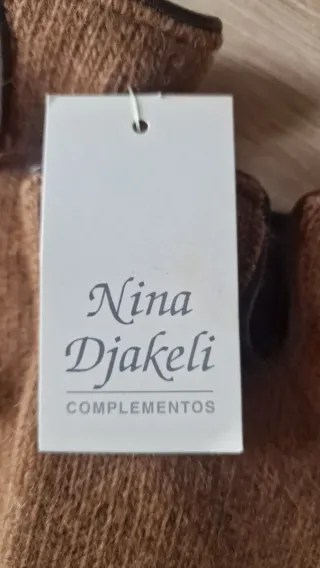 Guantes de chica marrones con detalle