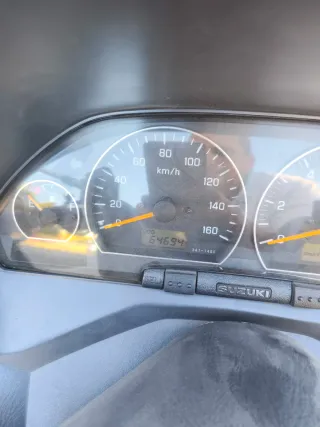 Suzuki Burgman 400 gris carnet A2