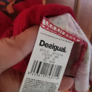 Camiseta Desigual Talla XS Estampada Lentejuelas