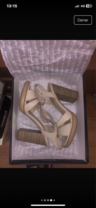 Tacones beige Primadonna Collection