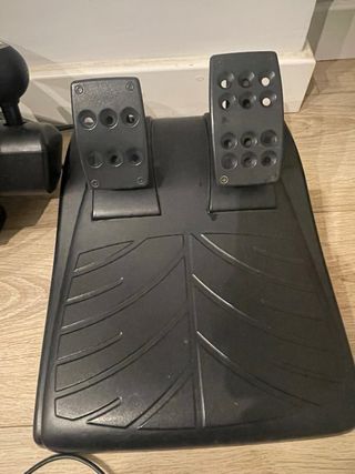 Volante Logitech Driving Force GT