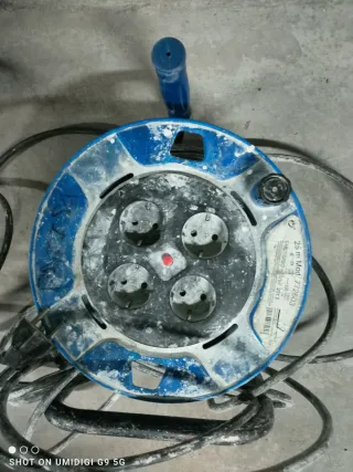 Enrollacables 4 tomas