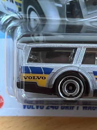 Hot Wheels Volvo 240 Drift Wagon