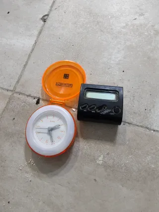 Lote de 2 relojes y despertador