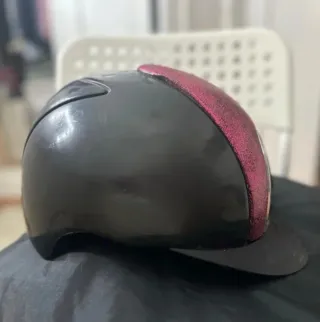 Casco KEP brillante rosa y negro