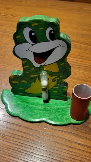 Porta spazzolino rana con clessidra