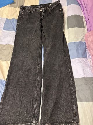 Pantalones Stradivarius D03