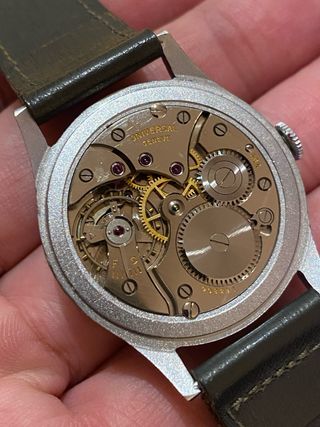 Reloj Universal Geneve Bauhaus 34mm