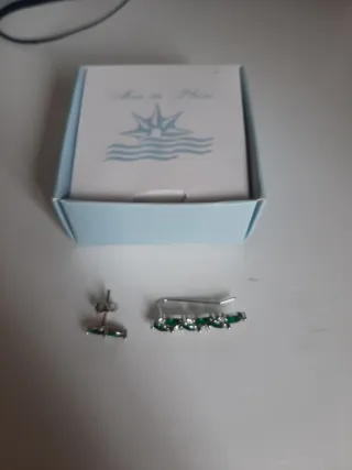 Pendientes plata con piedras verdes